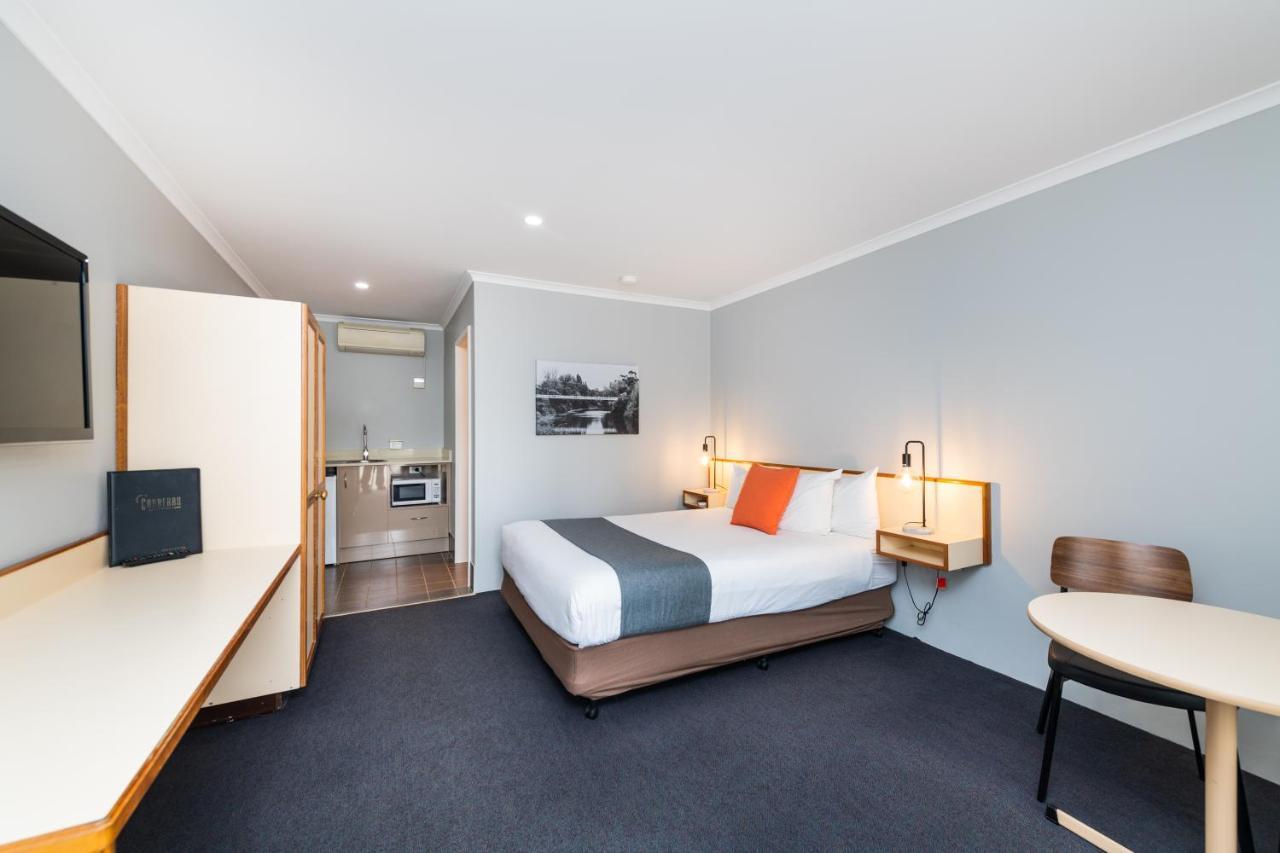River Motel Queanbeyan Exterior photo